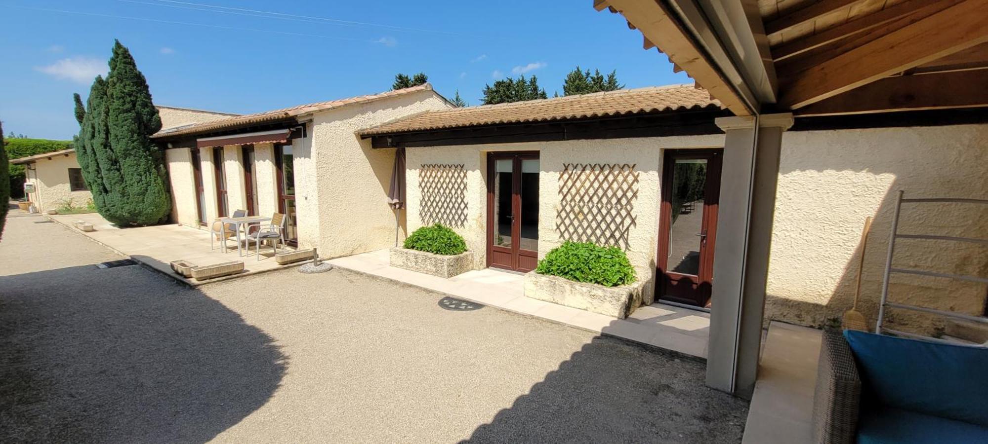 Villa Liberty Entraigues-sur-la-Sorgue Zimmer foto